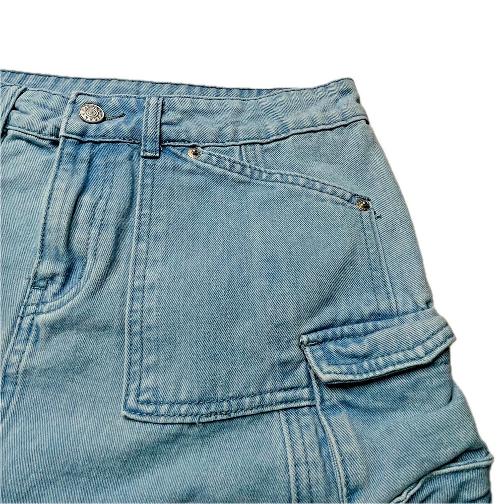 Women's Light Wash Denim Cargo Mini Skirt Utility Pocket Y2K Size 14 Waist 28" - Picture 5 of 13